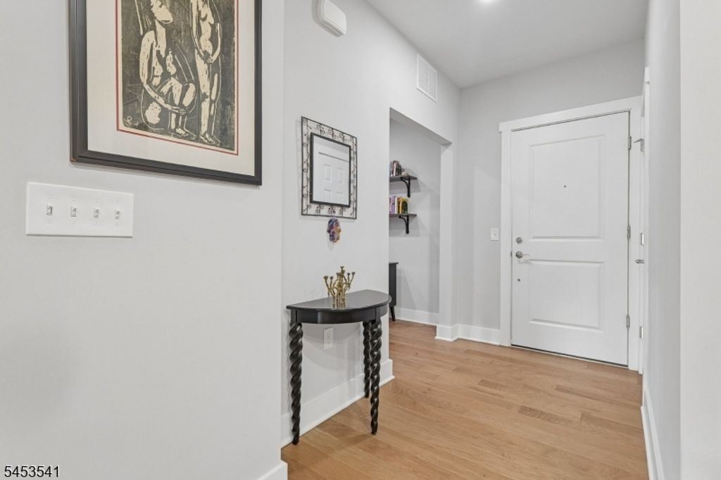 2 Vanderbilt Blvd 403, Florham Park Boro, NJ 07932 — photo 5