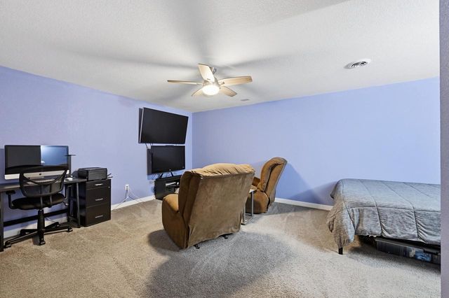 925 E Fitzsimmons ROAD, Oak Creek, WI 53154