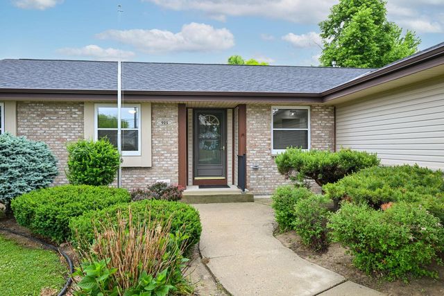 925 E Fitzsimmons ROAD, Oak Creek, WI 53154