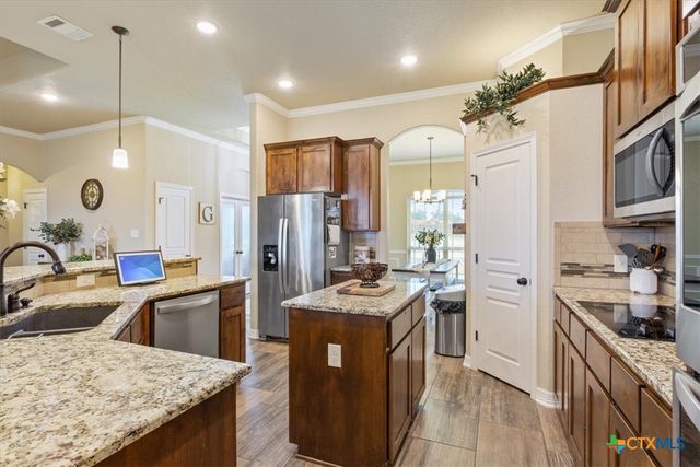 156 Chantry Lane, Gatesville, TX 76528