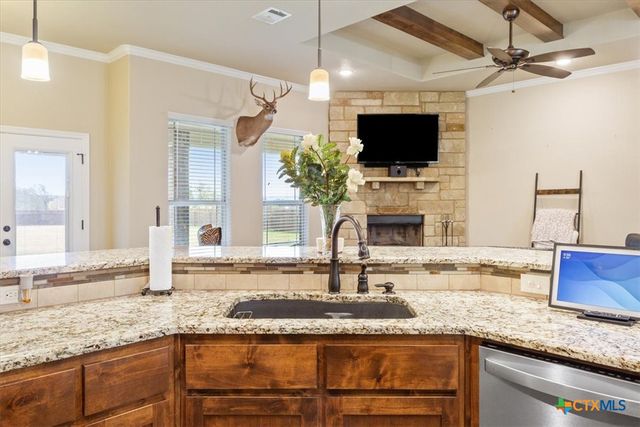 156 Chantry Lane, Gatesville, TX 76528