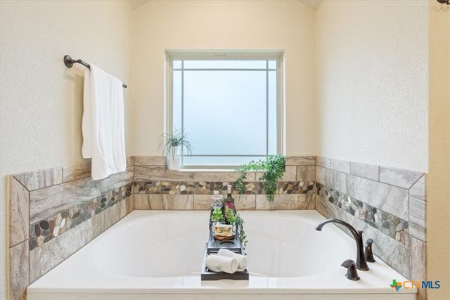 156 Chantry Lane, Gatesville, TX 76528