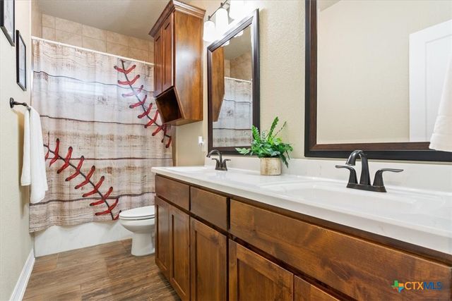 156 Chantry Lane, Gatesville, TX 76528