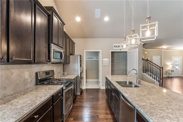 104 Willow Creek Trail, Dallas, GA 30132