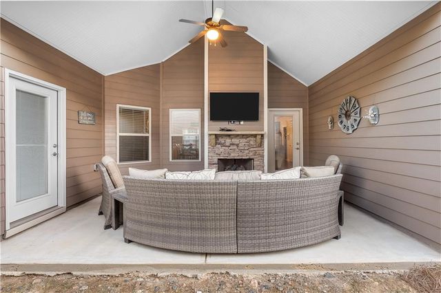 104 Willow Creek Trail, Dallas, GA 30132