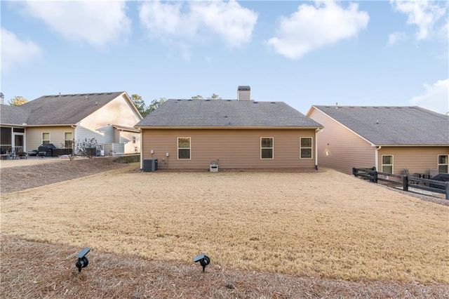 104 Willow Creek Trail, Dallas, GA 30132