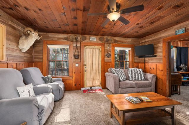 42032 Hemlock Lane, Shaver Lake, CA 93664