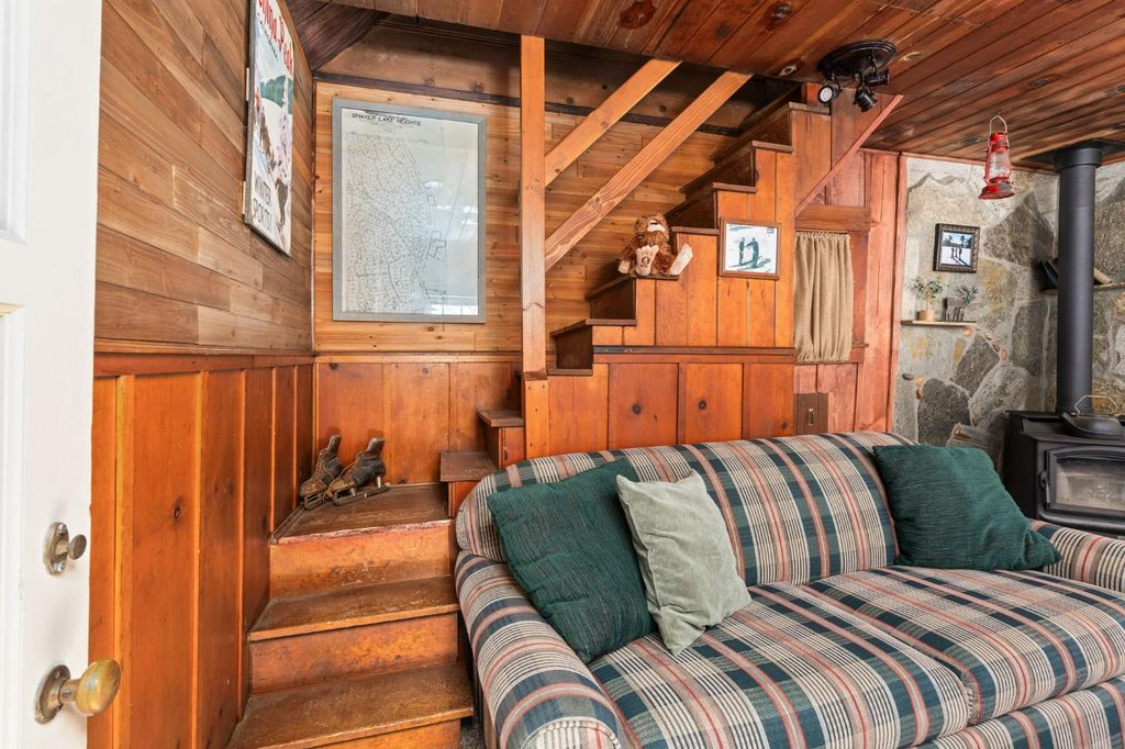 Image 20 of property listing at 42032 Hemlock Lane, Shaver Lake, CA 93664