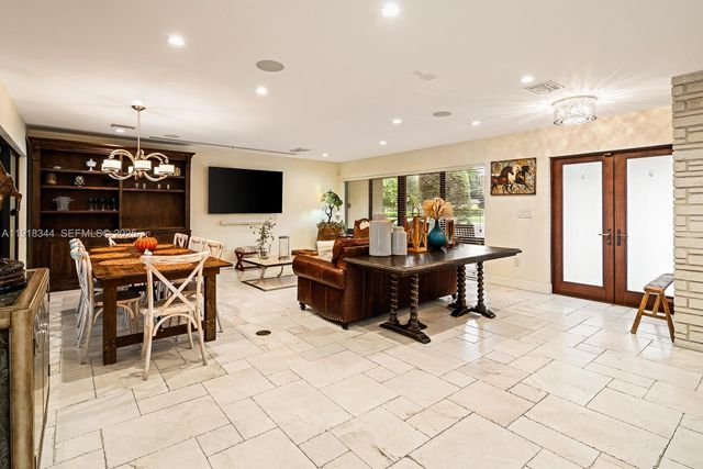 9890 SW 138th St, Miami, FL 33176