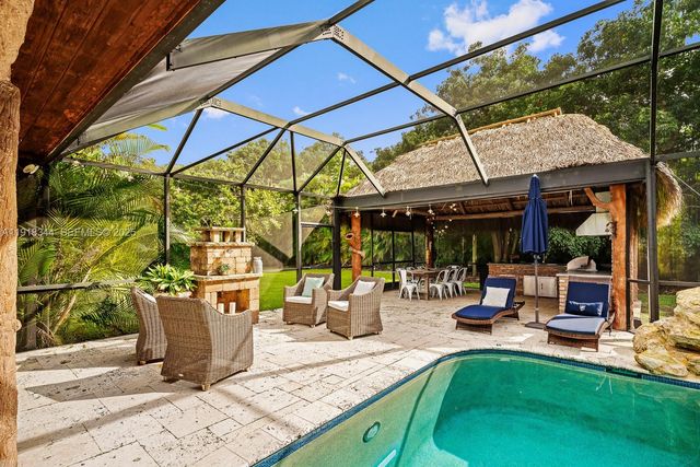 9890 SW 138th St, Miami, FL 33176