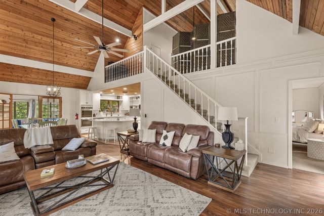 4332 W Roadrunner, Hulbert, OK 74441