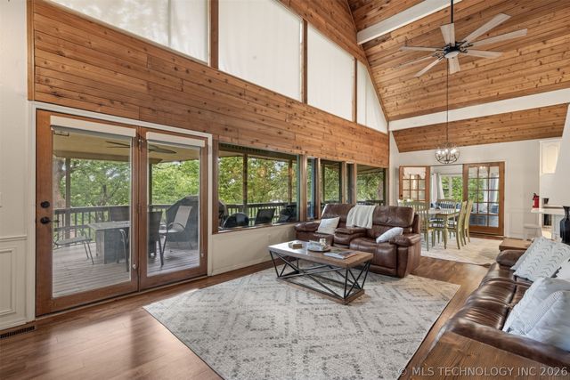 4332 W Roadrunner, Hulbert, OK 74441