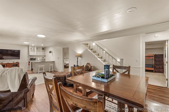 4332 W Roadrunner, Hulbert, OK 74441