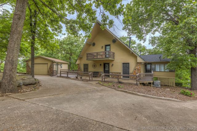 4332 W Roadrunner, Hulbert, OK 74441