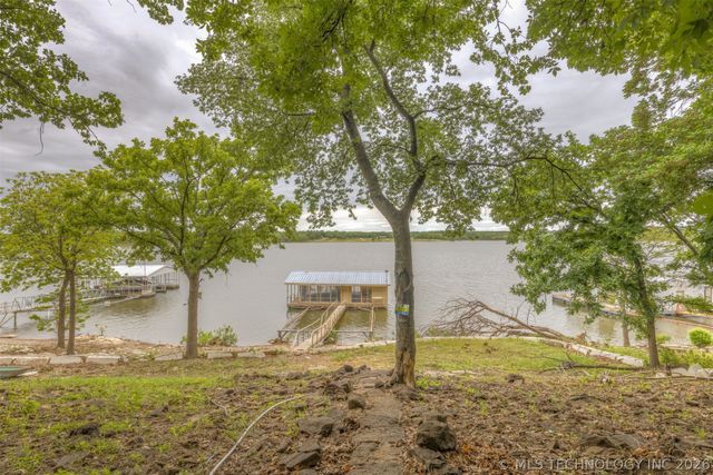 4332 W Roadrunner, Hulbert, OK 74441