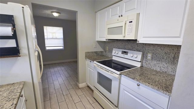 7210 N MANHATTAN AVENUE 1021, Tampa, FL 33614