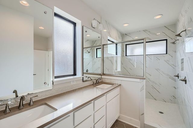 9025 Cattle Baron PATH, Austin, TX 78747