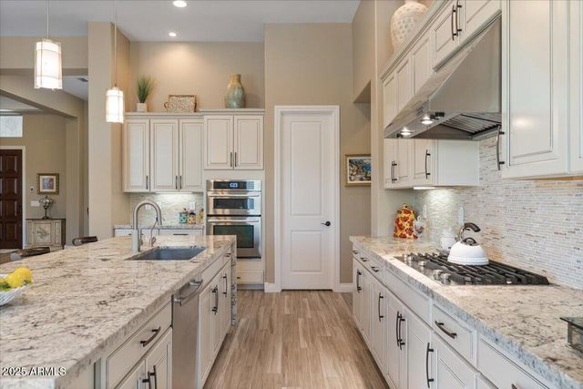 3663 E STRAWBERRY Drive, Gilbert, AZ 85298