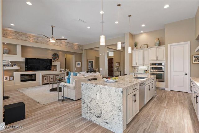 3663 E STRAWBERRY Drive, Gilbert, AZ 85298
