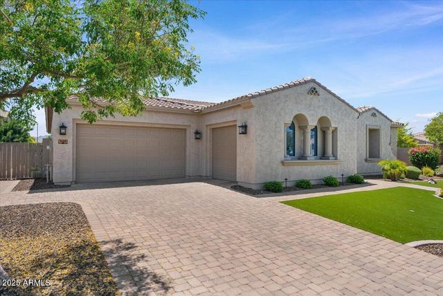 3663 E STRAWBERRY Drive, Gilbert, AZ 85298