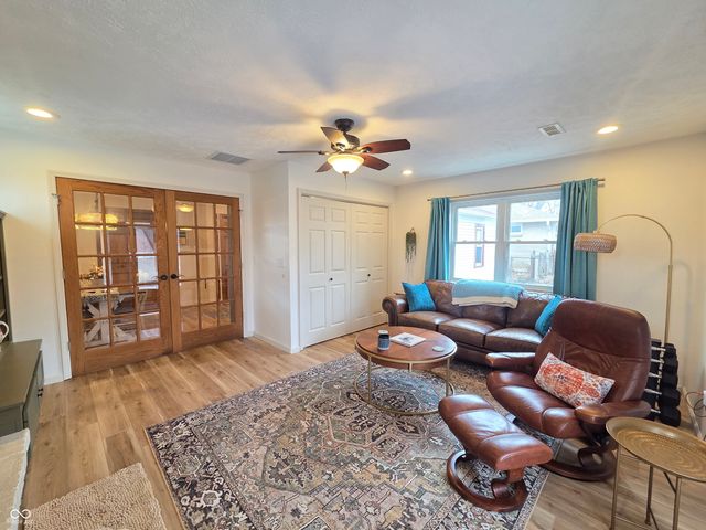 1912 S 31st Street, Terre Haute, IN 47803