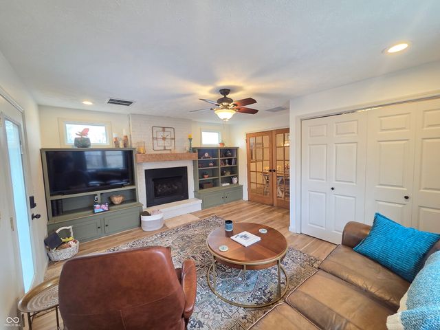 1912 S 31st Street, Terre Haute, IN 47803