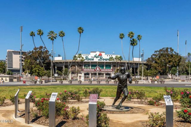 1445 Ontario Avenue, Pasadena, CA 91103