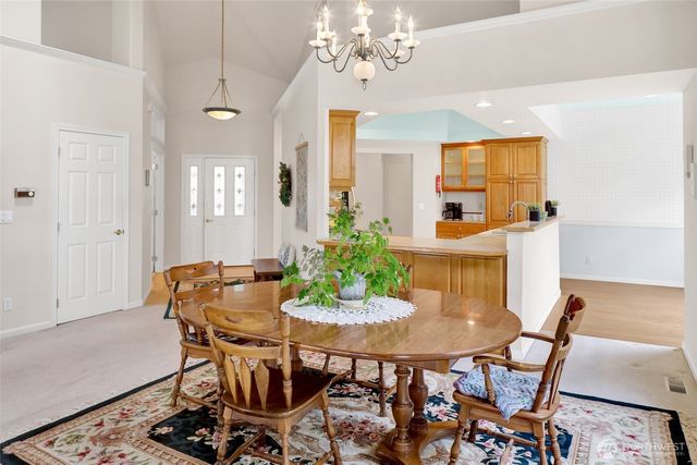 585 E Maberry Drive, Lynden, WA 98264