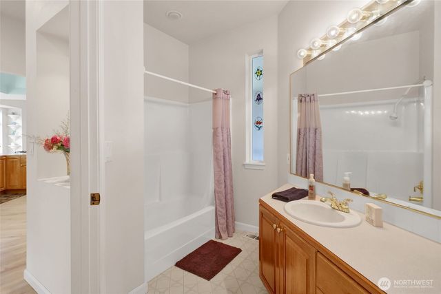 585 E Maberry Drive, Lynden, WA 98264