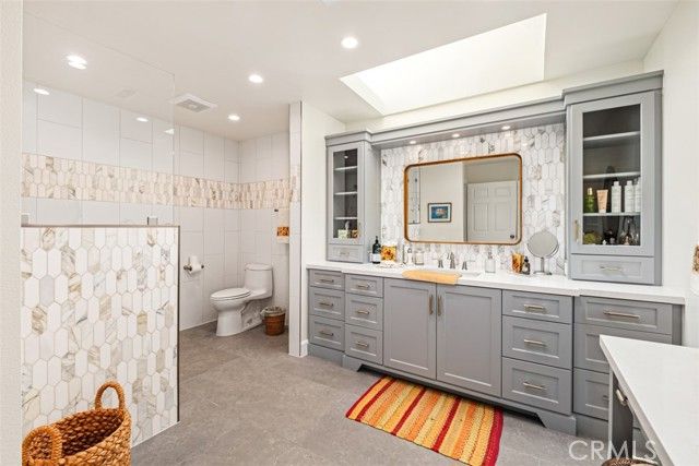 18 Shoal Drive, Corona Del Mar (newport Beach), CA 92625