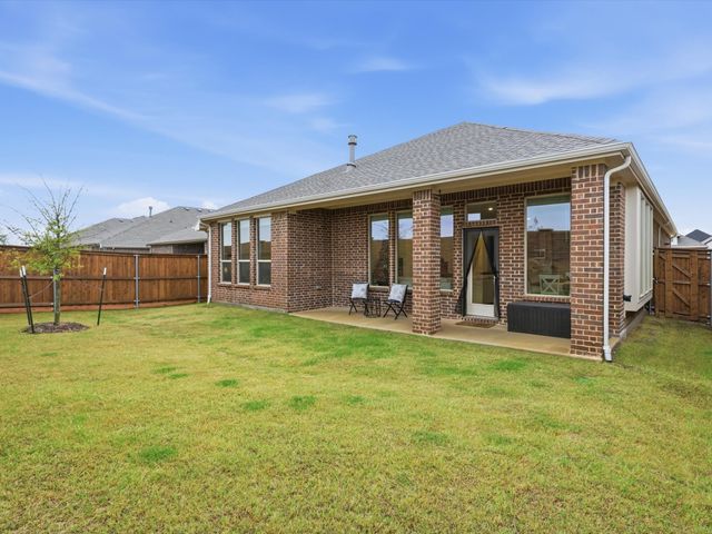 541 Breeds Hill Road, Little Elm, TX 75068