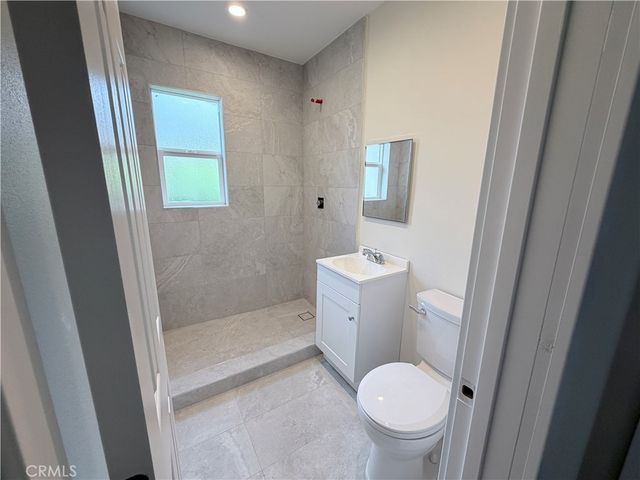 125 W Chestnut 202, Glendale, CA 91204