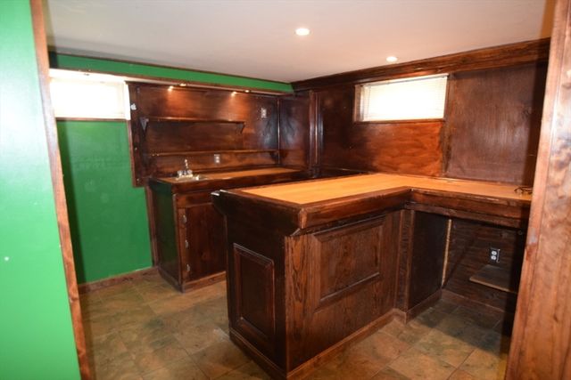 71 Rockefeller St, Randolph, MA 02368