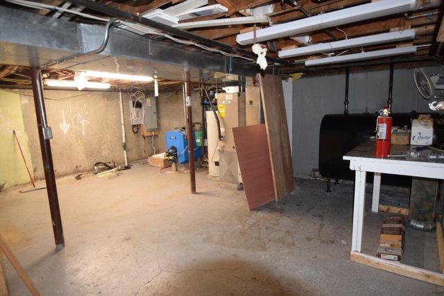 71 Rockefeller St, Randolph, MA 02368