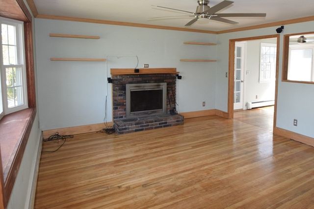 71 Rockefeller St, Randolph, MA 02368