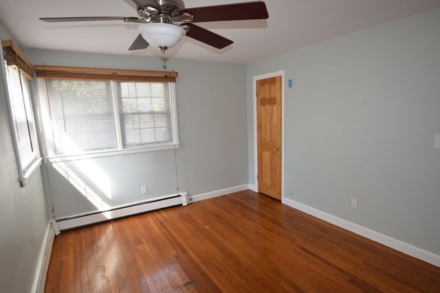 71 Rockefeller St, Randolph, MA 02368