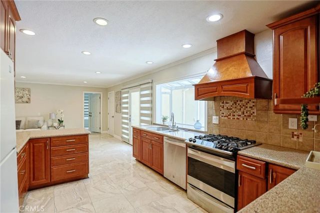 8563 Amazon River, Fountain Valley, CA 92708