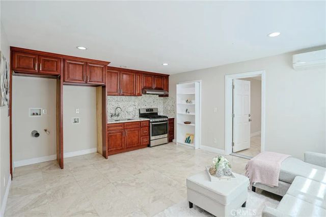 8563 Amazon River, Fountain Valley, CA 92708