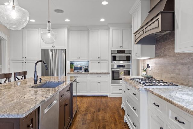 5426 Summerfield Lane, Signal Mountain, TN 37377