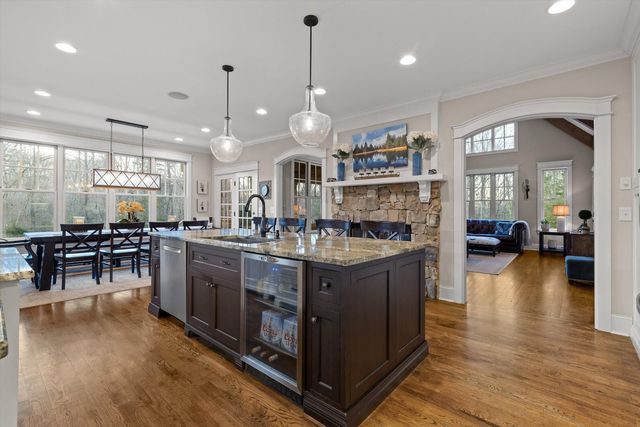 5426 Summerfield Lane, Signal Mountain, TN 37377