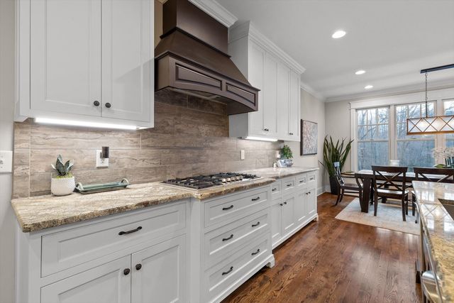 5426 Summerfield Lane, Signal Mountain, TN 37377