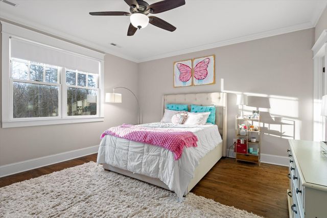 5426 Summerfield Lane, Signal Mountain, TN 37377