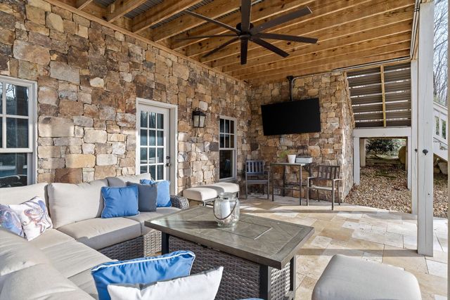 5426 Summerfield Lane, Signal Mountain, TN 37377