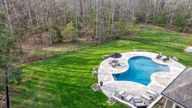 5426 Summerfield Lane, Signal Mountain, TN 37377