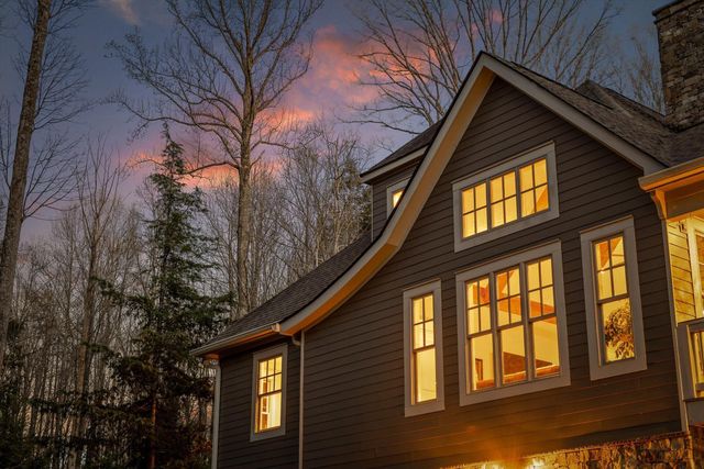 5426 Summerfield Lane, Signal Mountain, TN 37377