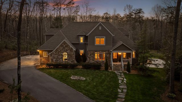 5426 Summerfield Lane, Signal Mountain, TN 37377