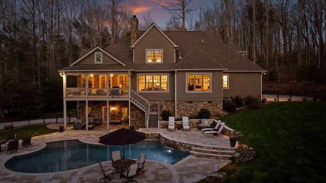 5426 Summerfield Lane, Signal Mountain, TN 37377