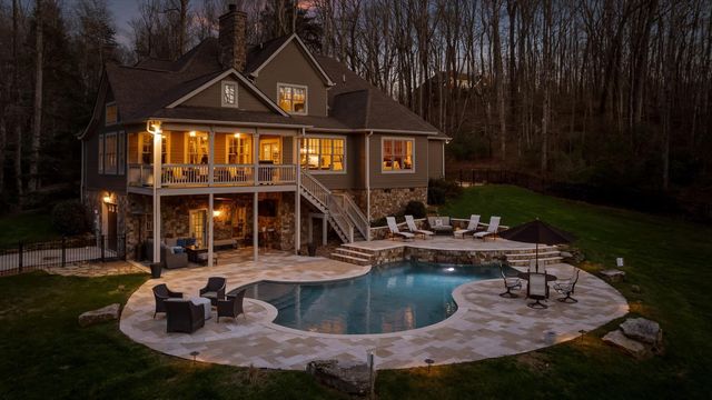 5426 Summerfield Lane, Signal Mountain, TN 37377