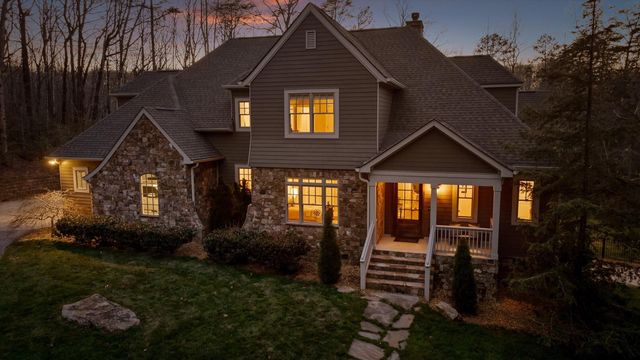 5426 Summerfield Lane, Signal Mountain, TN 37377