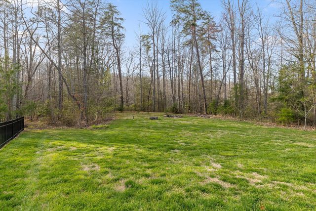 5426 Summerfield Lane, Signal Mountain, TN 37377